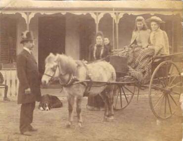 Photograph - BUICK COLLECTION: PHOTOGRAPH OF THE BUICK FAMILY?