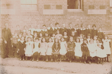 Photograph - BENDIGO EAST STATE SCHOOL 1906 CLASS PHOTO, 1906