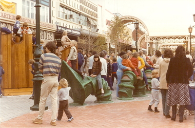 Photograph - HARGREAVES MALL, BENDIGO, 13.5.1982