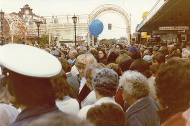 Photograph - HARGREAVES MALL, OPENING 1982, 13 May, 1982