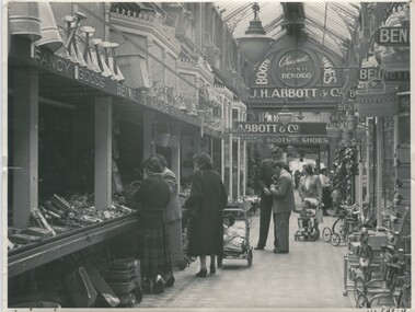 Photograph - BENDIGO ARCADE, c.1950