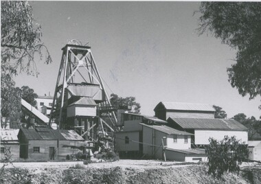 Photograph - WATTLE GULLY GOLD MINE: CHEWTON