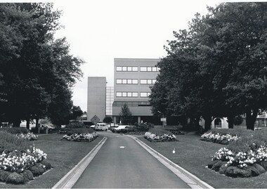 Photograph - BENDIGO HOSPITAL, 1995