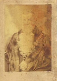 Photograph - BENDIGO MAYOR