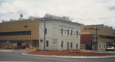 Photograph - A.W.PULFER MOTORS PTY LTD: CORNER OF MUNDY AND HARGREAVES STREET, BENDIGO