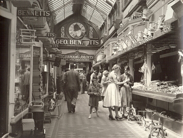 Photograph - BENDIGO ARCADE, 1955