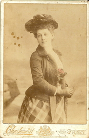 Photograph - FEMALE PORTRAIT, approx 1890's