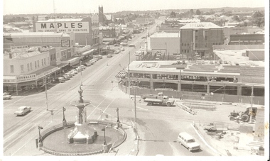 Photograph - BASIL MILLER COLLECTION: CHARING CROSS