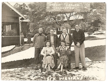 Photograph - GROUP PHOTO: WARBURTON, 1940's ?