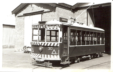 Photograph - BASIL MILLER COLLECTION: TRAM - BENDIGO TRAMWAYS