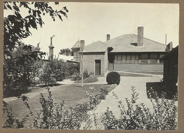 Photograph - T C WATTS & SON, 1930