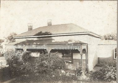 Photograph - T C WATTS & SON, 1927