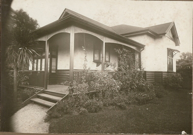Photograph - T C WATTS & SON COLLECTION:  BENDIGO HOUSE, 1930