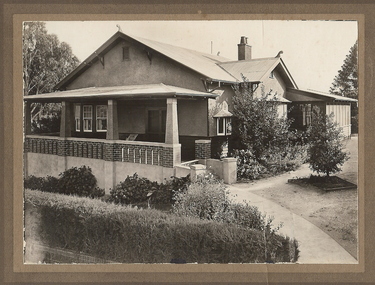 Photograph - T C WATTS & SON COLLECTION:  RODNEY STREET, BENDIGO, 1930