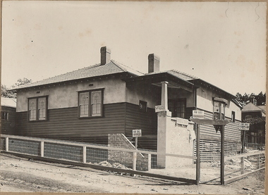 Photograph - T C WATTS & SON COLLECTION: CORNER BOOTH AND OLD HIGH STREET, GOLDEN SQUARE, BENDIGO, 1930