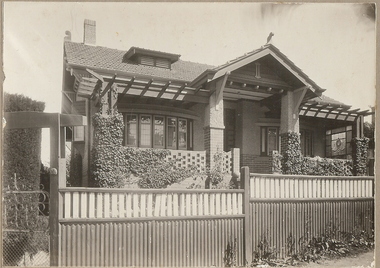 Photograph - T C WATTS & SON COLLECTION: 11 WATERLOO STREET, BENDIGO, 1929