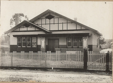 Photograph - T C WATTS & SON COLLECTION: 59 NEALE STREET, BENDIGO, 1929