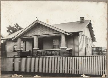 Photograph - T C WATTS & SON COLLECTION: MCCRAE STREET, BENDIGO T C WATTS COLLECTION: MCCRAE STREET, BENDIGO, ca 1930