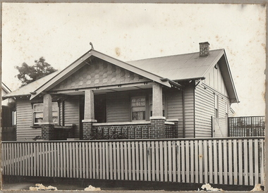 Photograph - T C WATTS & SON COLLECTION: MCCRAE STREET, BENDIGO, ca 1930