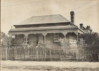 Photograph - T C WATTS & SON COLLECTION:  HARNEY STREET, BENDIGO, 1930