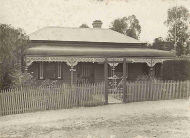 Photograph - T C WATTS & SON COLLECTION:  HOUSTON STREET BENDIGO