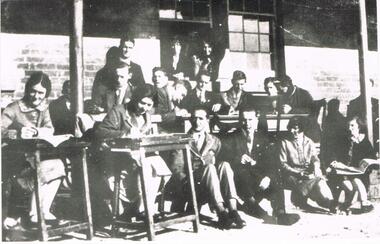 Photograph - LA TROBE UNIVERSITY BENDIGO COLLECTION: STUDENTS