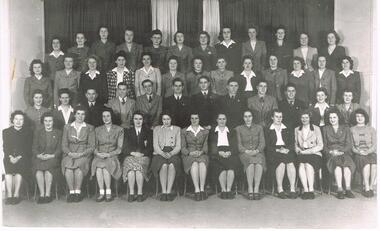 Photograph - LA TROBE UNIVERSITY BENDIGO COLLECTION: STUDENTS