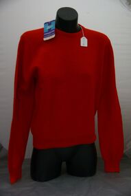 Clothing - MARGARET (NELL) TIMBS (NEE HEIDER) COLLECTION: HANRO LADIES’ CARDIGAN, Hanro Ladies Cardigan, 1970s