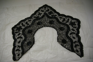 Clothing - LADIES BLACK NET AND JET BEADS AND SEQUINS COLLAR, 1920's
