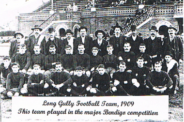 Photograph - LONG GULLY HISTORY GROUP COLLECTION: LONG GULLY FOOTBALL TEAM 1909