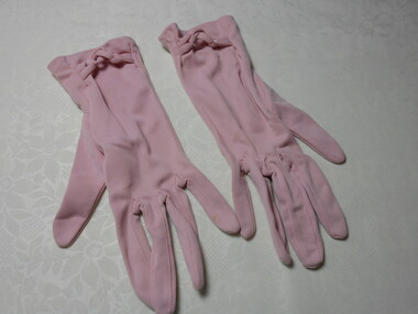Clothing - AILEEN AND JOHN ELLISON COLLECTION: LADIES SHORT PINK NYLON WRIST LENGTH GLOVES, 1950's