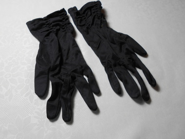 Clothing - AILEEN AND JOHN ELLISON COLLECTION: ONE PAIR LADIES SHORT BLACK GLOVES, 1950's