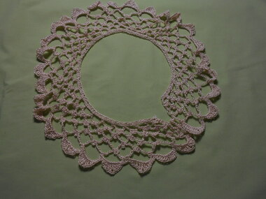 Clothing - AILEEN AND JOHN ELLISON COLLECTION: CREAM COLOURED CROCHETED COLLAR, 1960's