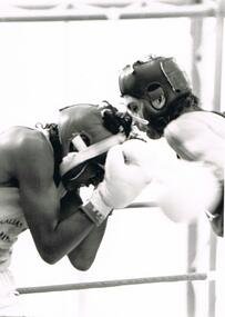 Photograph - BENDIGO ADVERTISER COLLECTION: BOXING