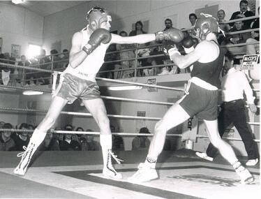 Photograph - BENDIGO ADVERTISER COLLECTION: BOXING