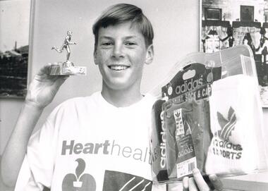 Photograph - BENDIGO ADVERTISER COLLECTION: ATHLETICS