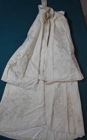 Clothing - MCGOWAN COLLECTION: CHILD'S CAPE, Late 19 th Century