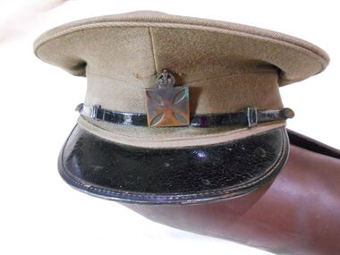 Clothing - JOHN KENNETH MARTIN COLLECTION: WW2 OFFICER'S PEAKED CAP, WW2 Officer's Cap, 1939-1945
