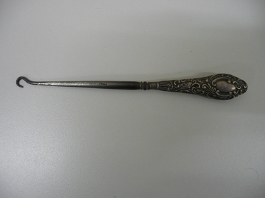 Tool - LARNA MALONE COLLECTION: SILVER BUTTON HOOK