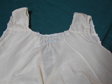 Clothing - HOSKING AND HUNKIN COLLECTION: BABY'S DRESS