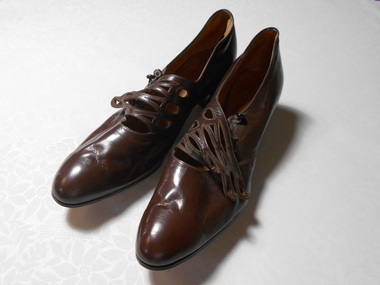 Clothing - MERLE BUSH COLLECTION: BROWN LEATHER SHOES