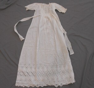 Clothing - WHITE COTTON INFANT'S NIGHTGOWN