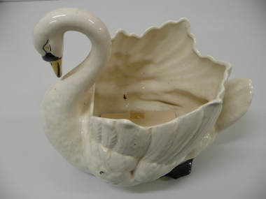 Domestic Object - LYDIA CHANCELLOR COLLECTION - CHINA SWAN VASE