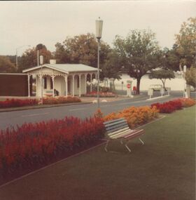 Photograph - GREATER BENDIGO PHOTO COLLECTION: CAUDLE HOUSE, 1960-1970's