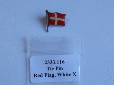 Accessory - QC BINKS COLLECTION: DANISH FLAG PIN