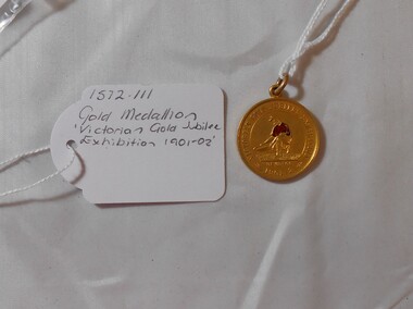 Medal - VICTORIAN GOLD JUBILEE EXHIBITION 1901 TO 1902  GOLD MEDALLION