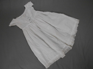 Clothing - CHILD'S NIGHTDRESS, 1880-1900