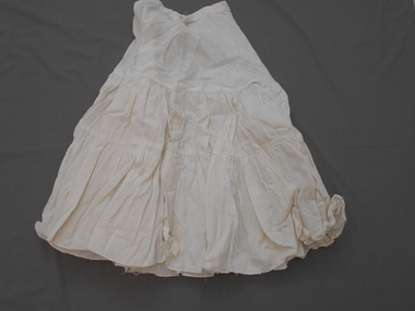 Clothing - WOMAN'S WHITE COTTON HALF PETTICOAT