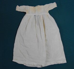 Clothing - INFANT'S CREAM COLOURED COTTON NIGHTDRESS