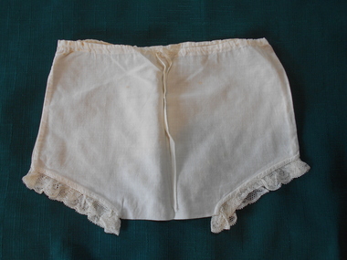 Clothing - INFANT'S CREAM UNDERPANTS